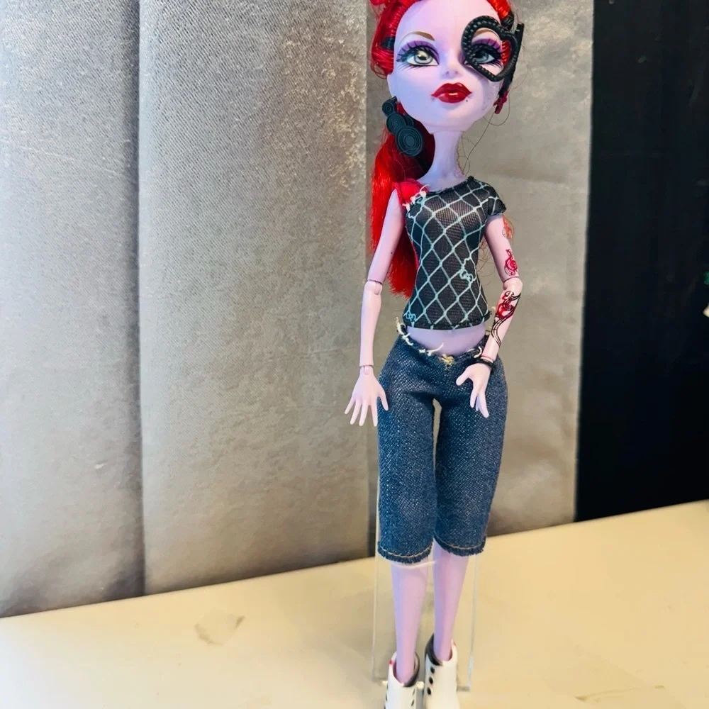 🖤 Monster High Operetta Doll – Original Outfit 🖤